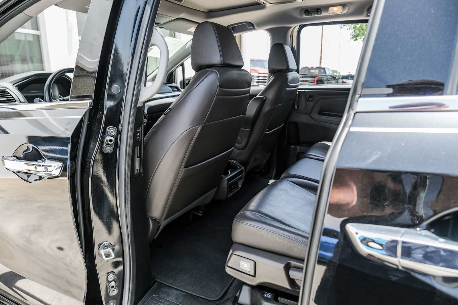 Used 2020 Honda Odyssey Elite image 35