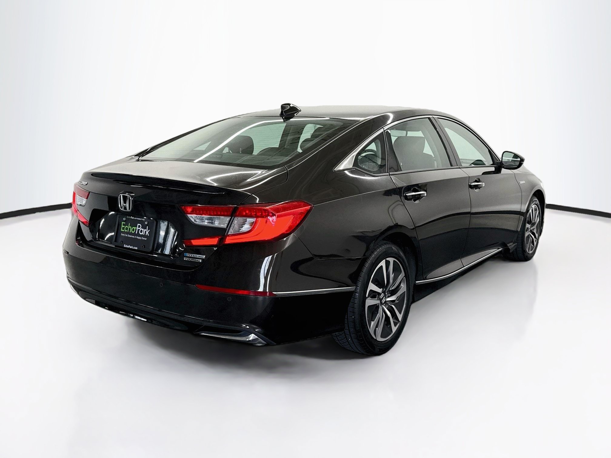 Used 2018 Honda Accord Touring image 9