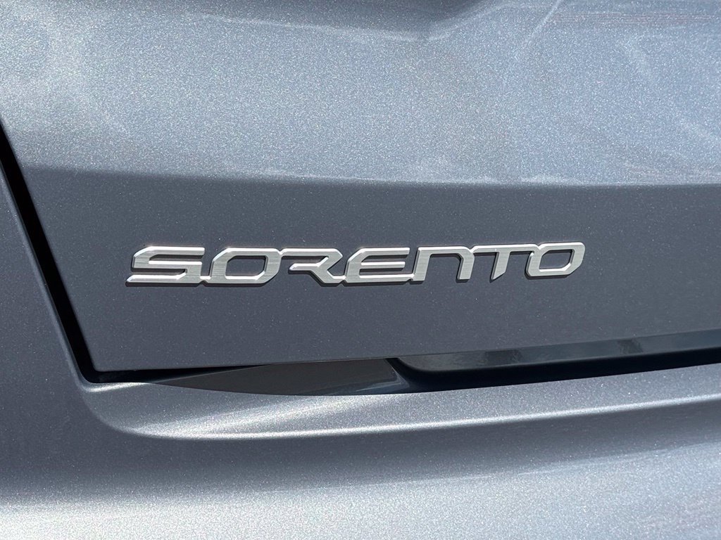 Used 2023 Kia Sorento SX FWD image 31