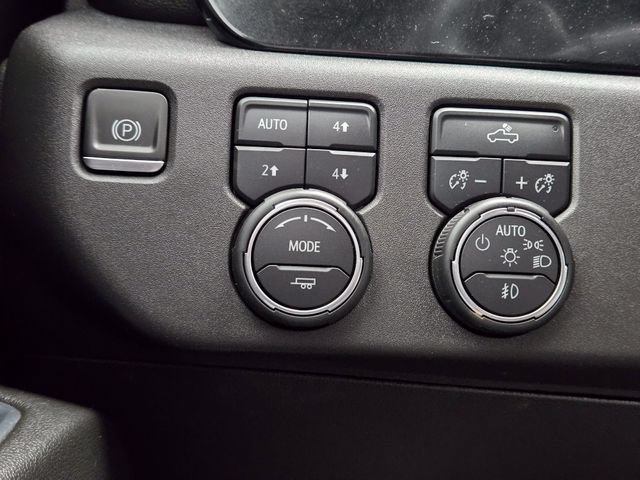 Used 2024 Chevrolet Silverado 1500 LT Trail Boss AWD/4WD image 22