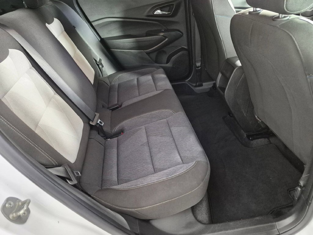 Used 2024 Chevrolet Trax LS w/ LS Convenience Package FWD image 25
