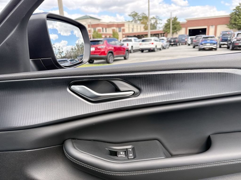 New 2026 Jeep Grand Cherokee L Laredo image 30