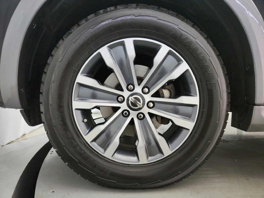 Used 2018 Nissan Armada SL w/ Premium Package AWD/4WD image 37