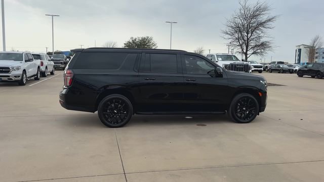 Certified 2023 Chevrolet Suburban RST w/ Luxury Package image 2