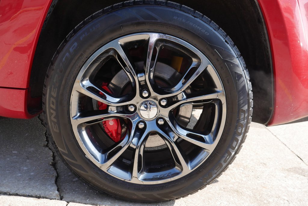 Used 2015 Jeep Grand Cherokee SRT w/ Luxury Group II image 40