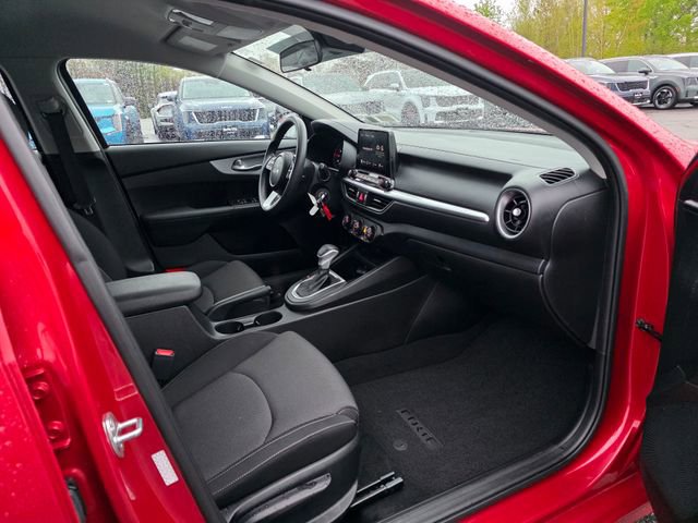 Certified 2023 Kia Forte LXS FWD image 11