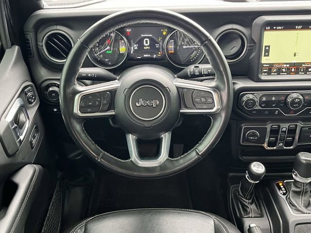 Used 2022 Jeep Wrangler Unlimited Sahara w/ Cold Weather Group AWD/4WD image 17