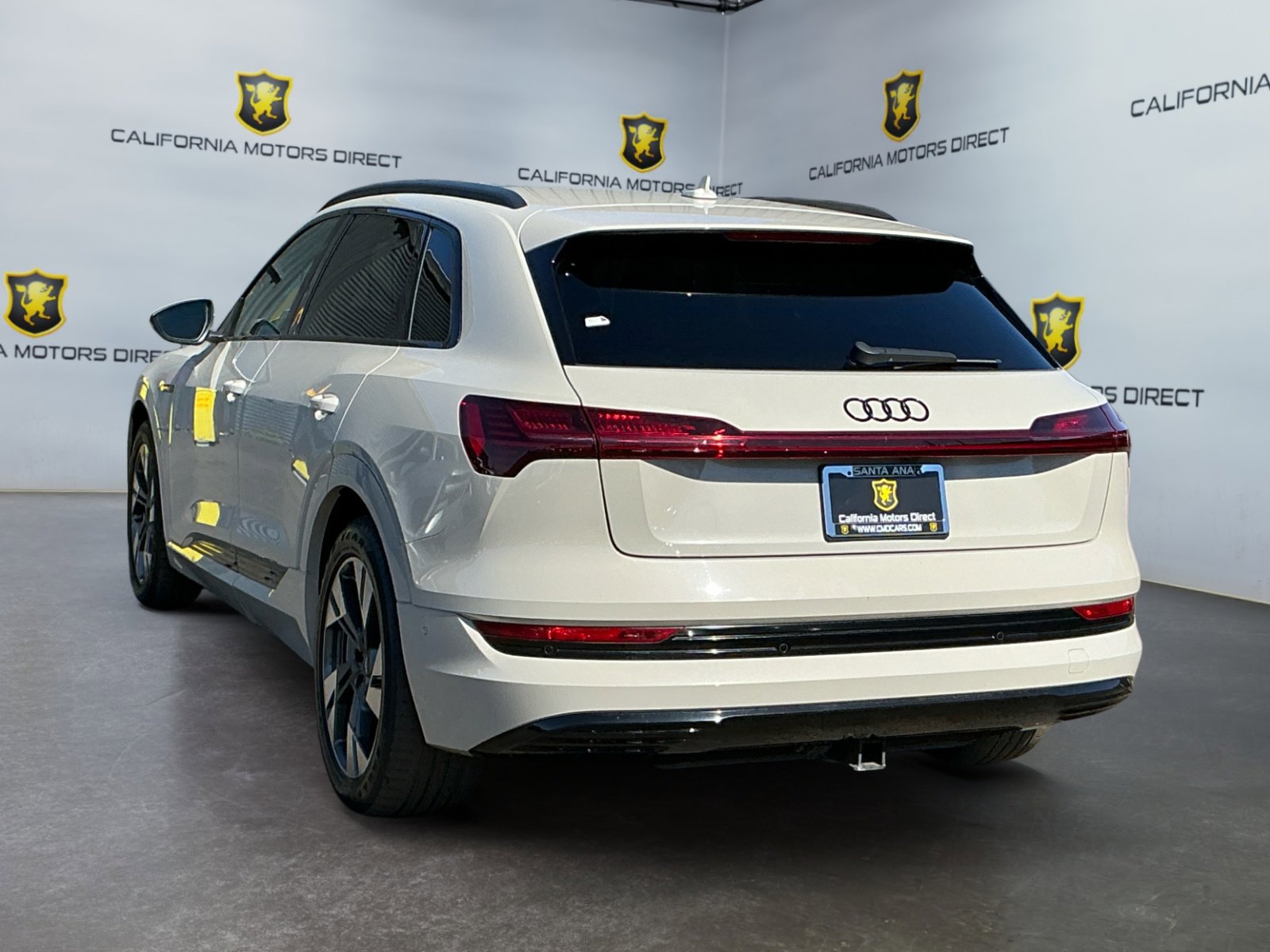 Used 2021 Audi e-tron Premium w/ Convenience Plus Package image 7