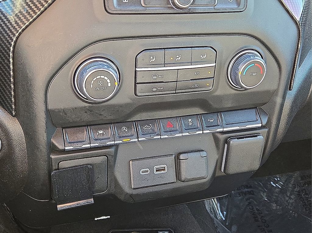 Used 2025 Chevrolet Silverado 1500 Custom image 27