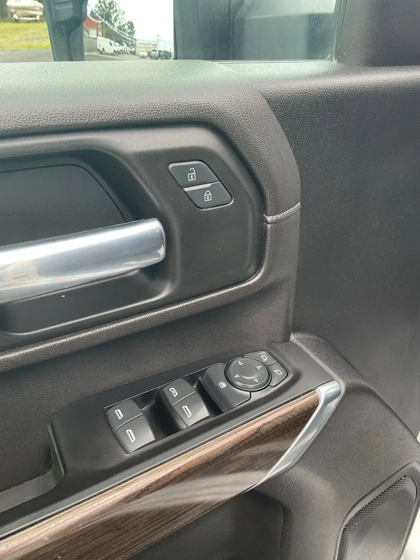 Used 2022 Chevrolet Silverado 2500 LT w/ Convenience Package image 23