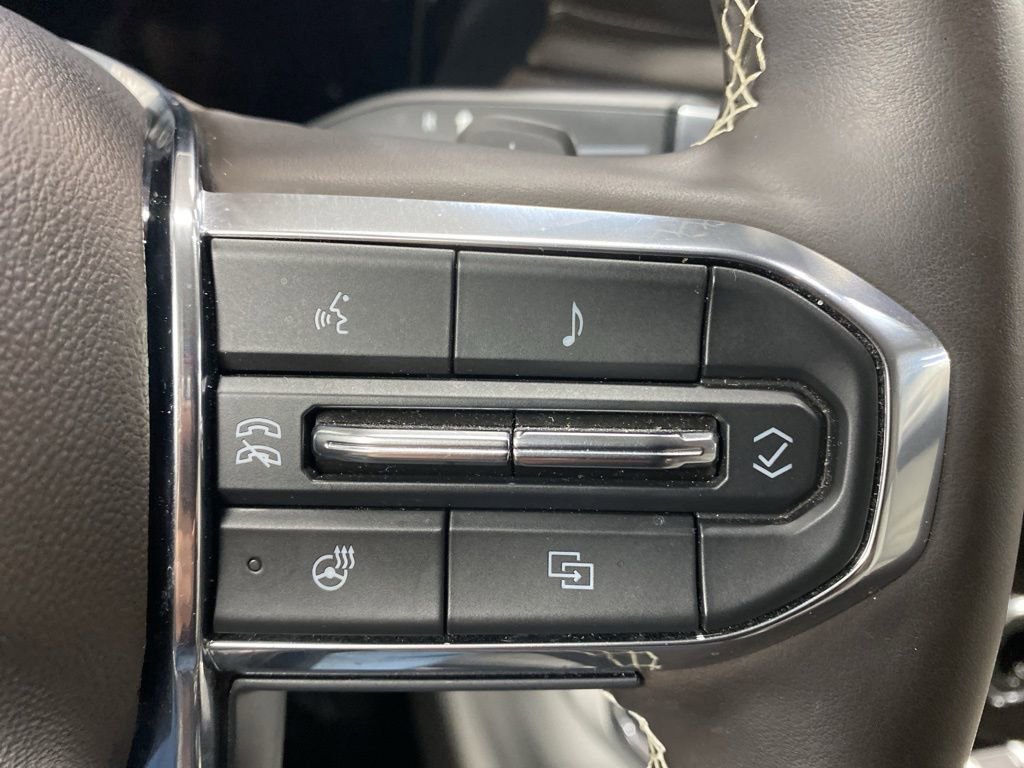 Certified 2024 GMC Acadia Denali w/ Super Cruise Package image 13