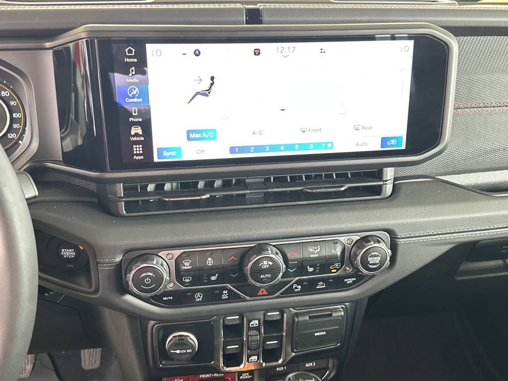 Used 2024 Jeep Wrangler Unlimited Rubicon w/ Safety Group image 23