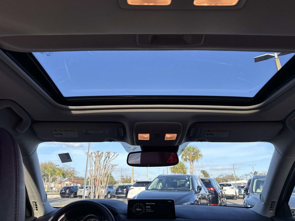 Certified 2022 MAZDA CX-5 Carbon Edition image 24