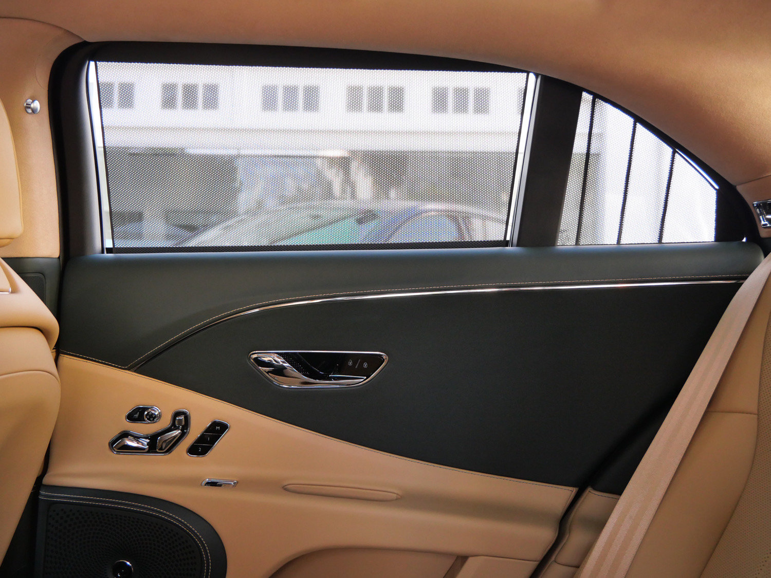 New 2026 Bentley Flying Spur V8 AWD/4WD image 22