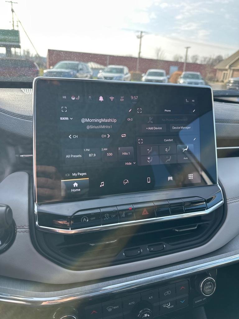 Used 2022 Jeep Compass Limited w/ Sun and Sound Group AWD/4WD image 16