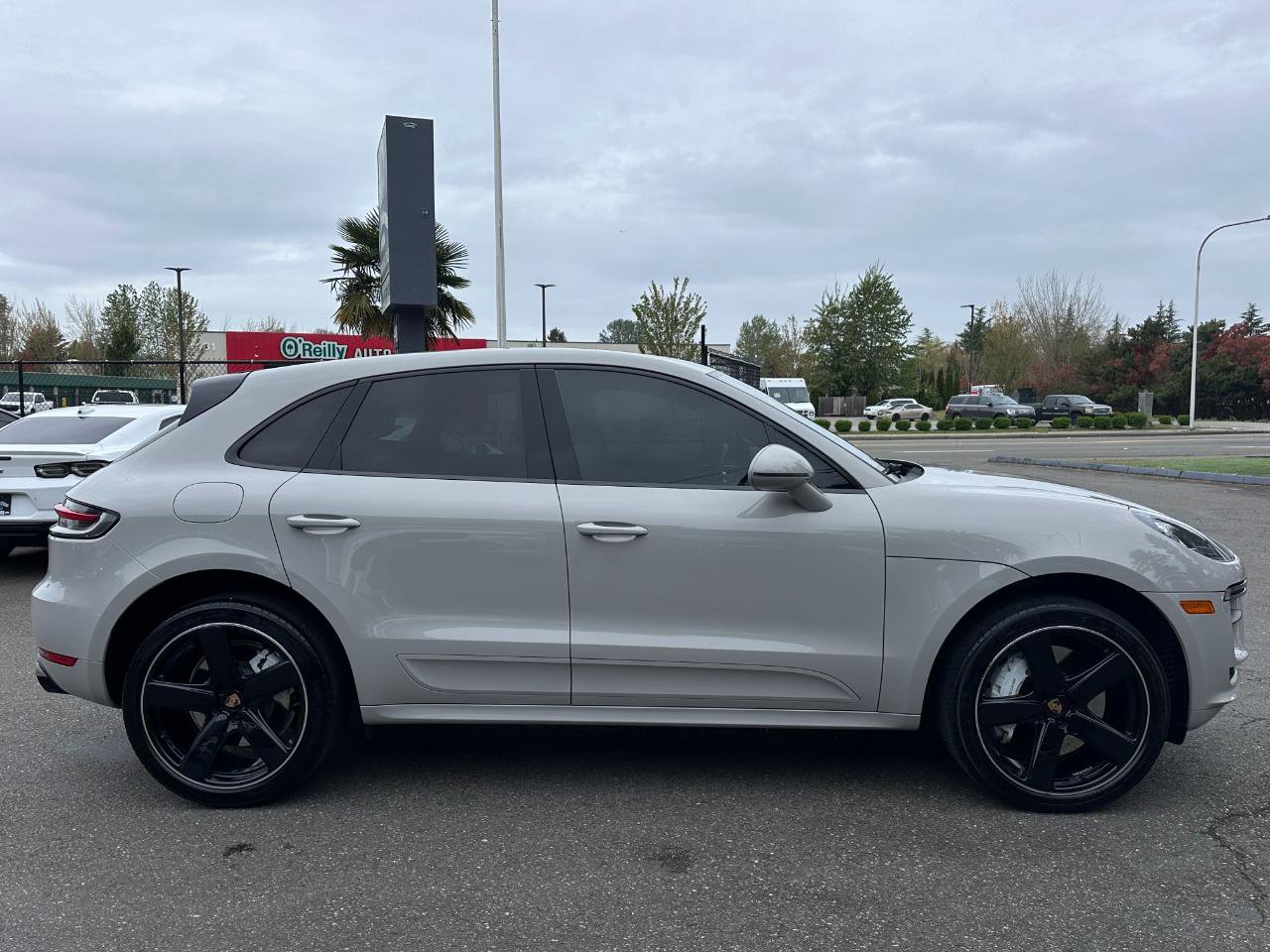 Used 2020 Porsche Macan Turbo AWD/4WD image 15