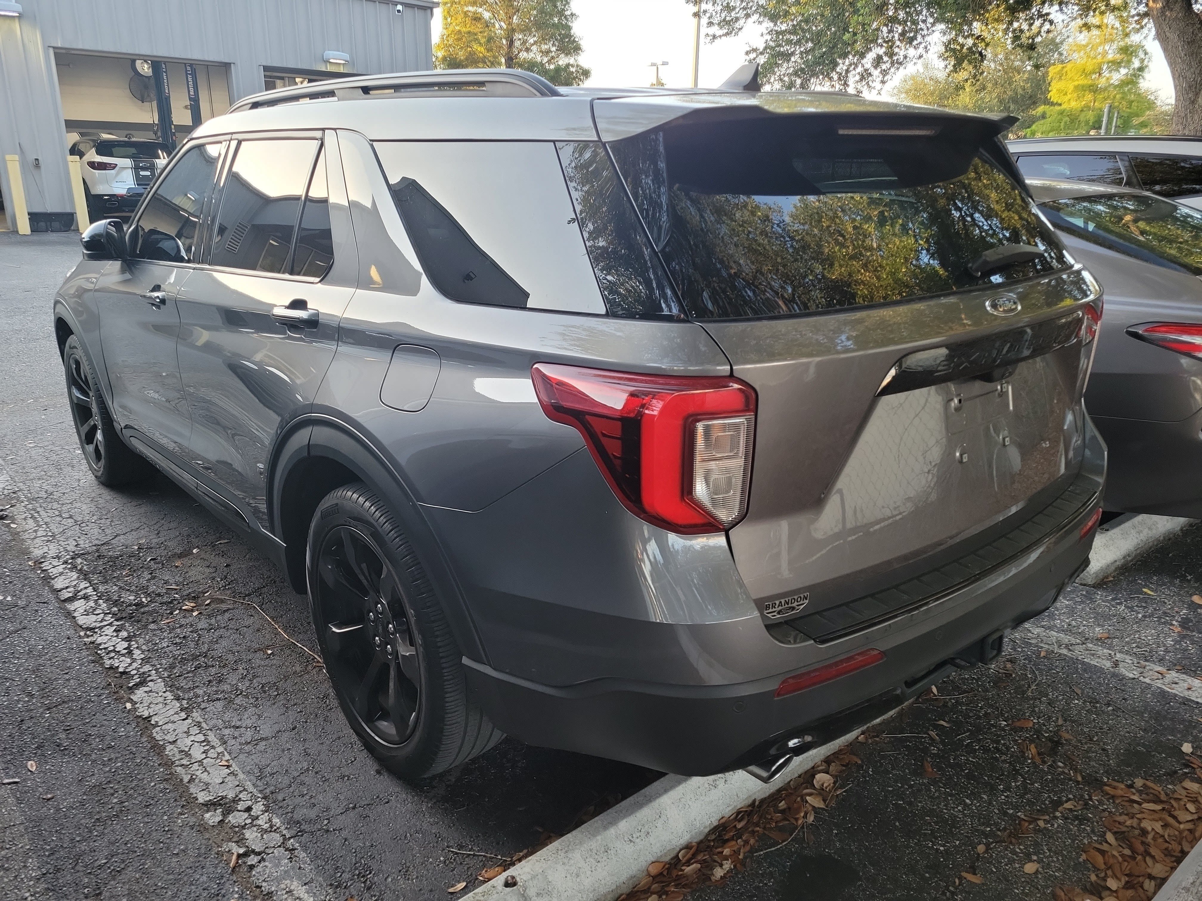 Used 2023 Ford Explorer ST-Line w/ Class IV Trailer Tow Package RWD image 58