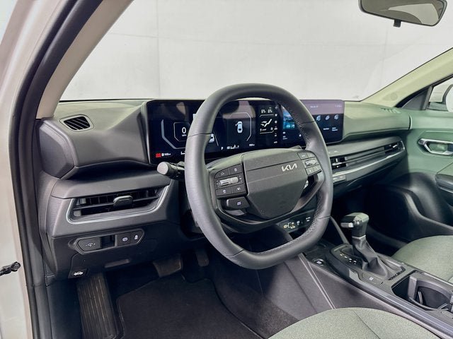 Used 2025 Kia K4 EX FWD image 9