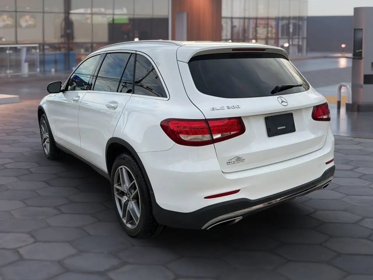 Used 2017 Mercedes-Benz GLC 300 w/ Premium 2 Package image 6