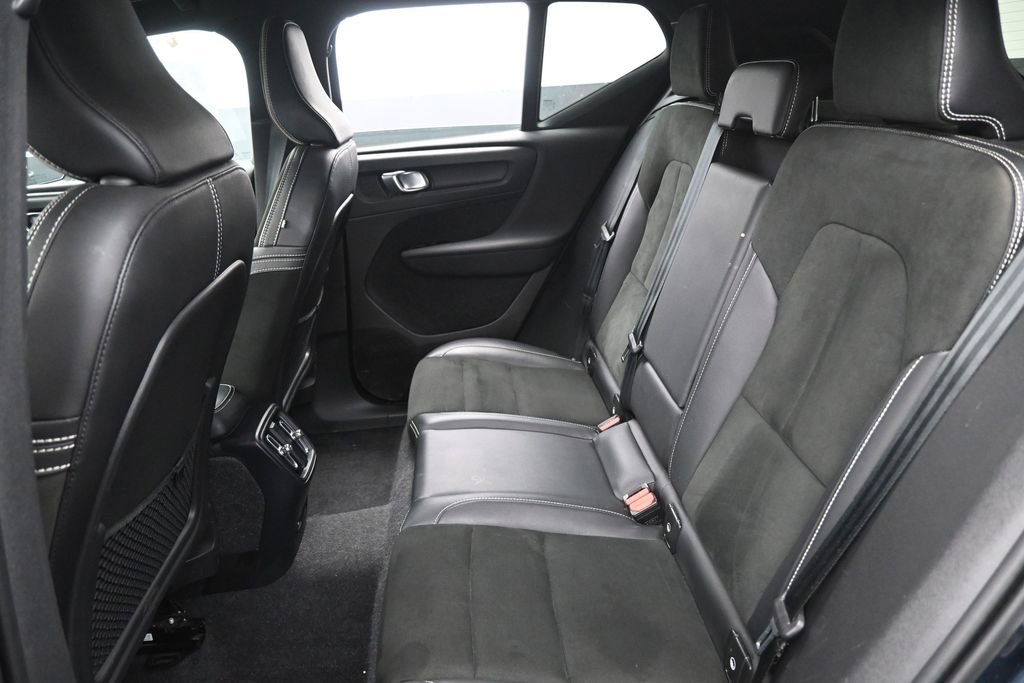 Used 2022 Volvo XC40 P8 Recharge Plus AWD/4WD image 22