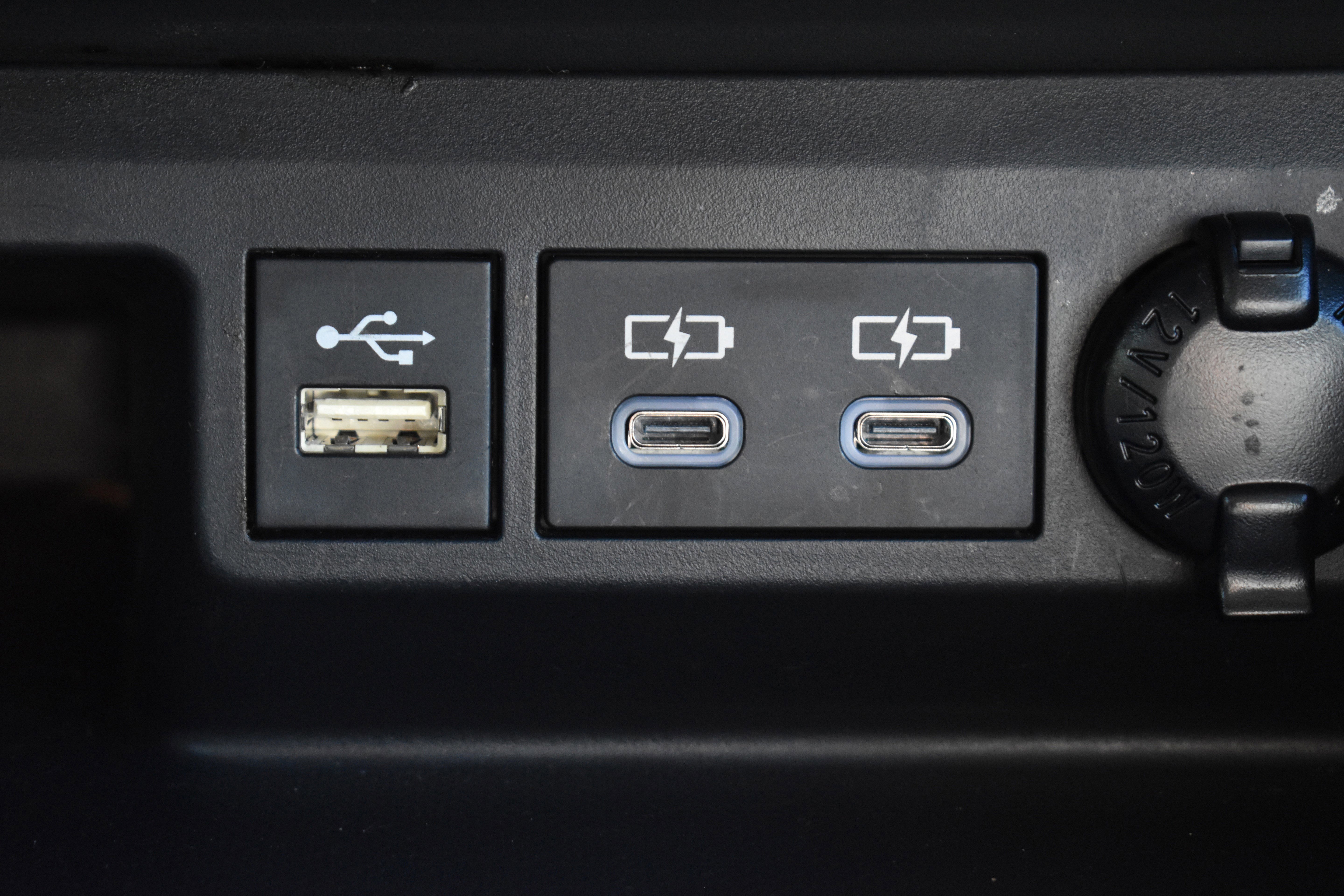 Used 2023 Toyota Highlander XLE image 17