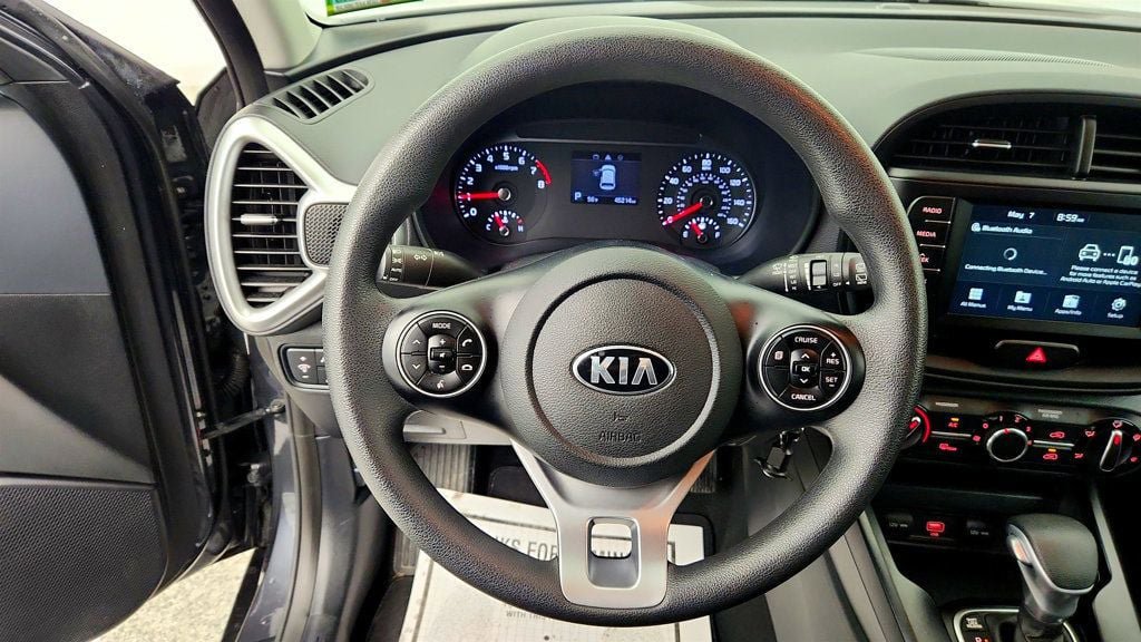 Used 2020 Kia Soul S FWD image 13