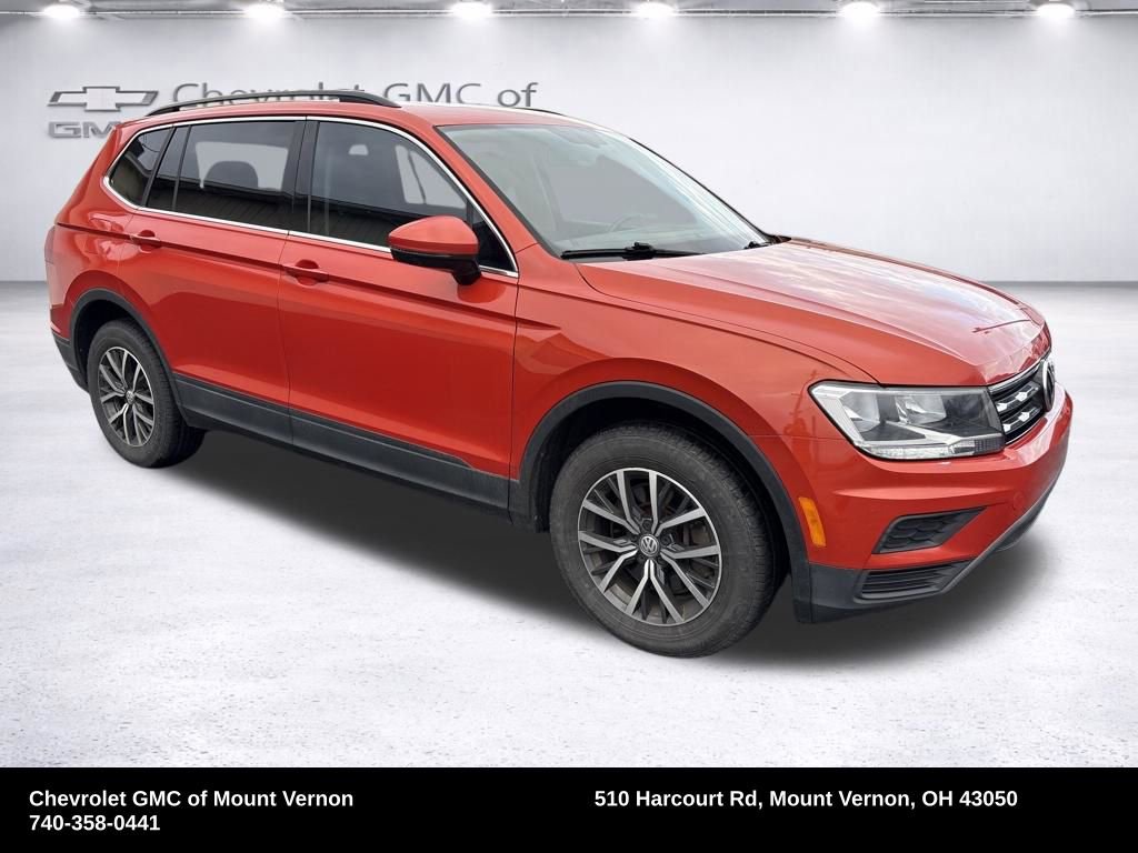 Used 2019 Volkswagen Tiguan SE w/ Panoramic Sunroof Package image 8