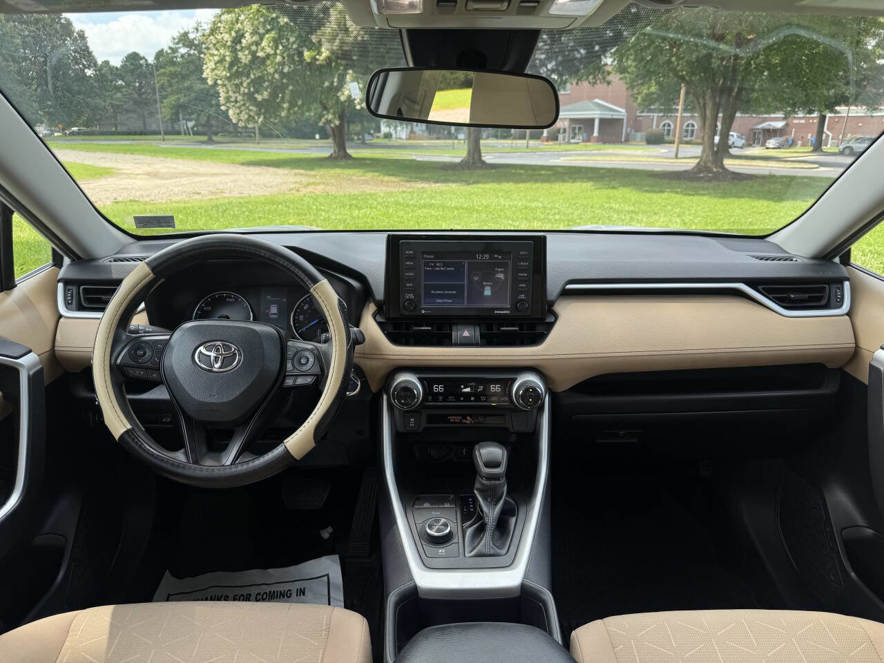 Used 2022 Toyota RAV4 XLE w/ Convenience Package image 17