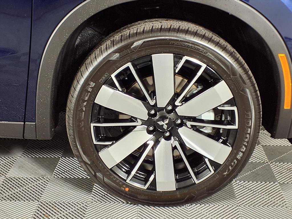 New 2025 Mitsubishi Outlander SE image 27