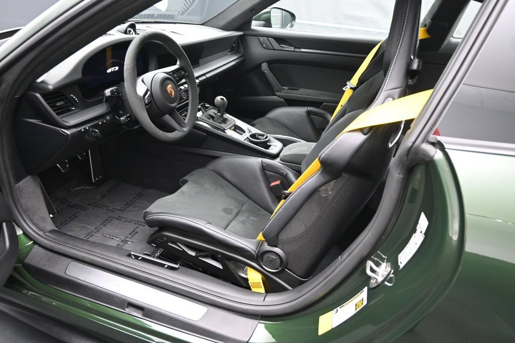 Certified 2026 Porsche 911 GT3 w/ Chrono Package RWD image 4