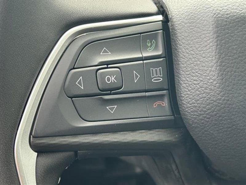 New 2025 Jeep Grand Cherokee L Laredo w/ Trailer Tow Package image 10