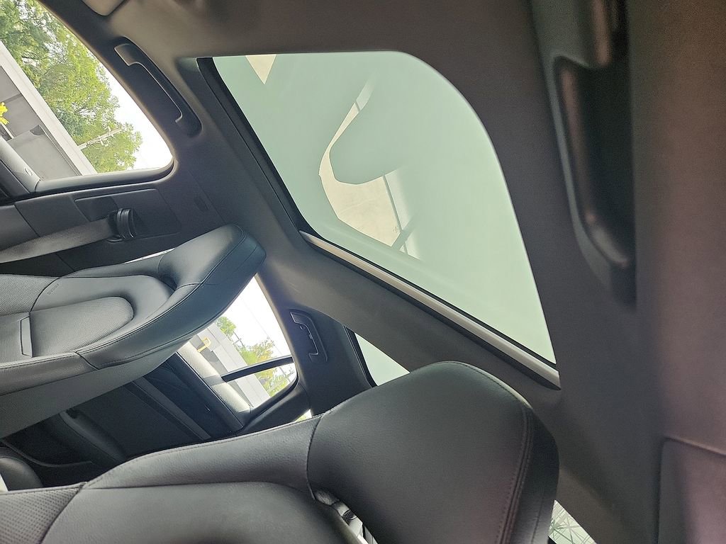 Used 2019 Porsche Panamera image 13