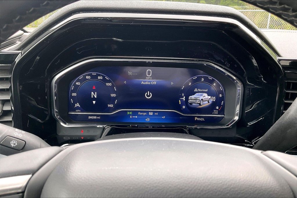 Used 2024 Chevrolet Silverado 1500 LT AWD/4WD image 16