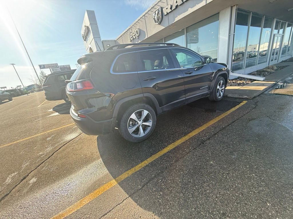 Used 2022 Jeep Cherokee Limited image 10