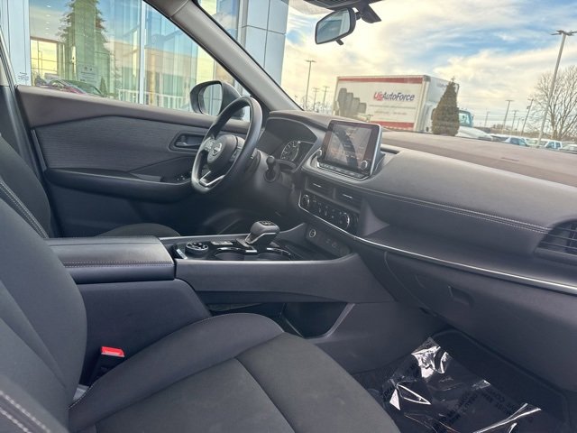 Used 2023 Nissan Rogue S image 26