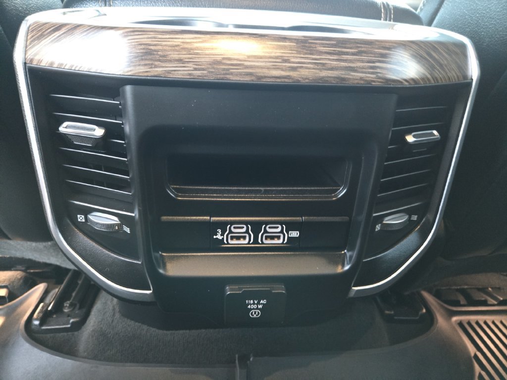 Used 2020 RAM 1500 Laramie AWD/4WD image 18