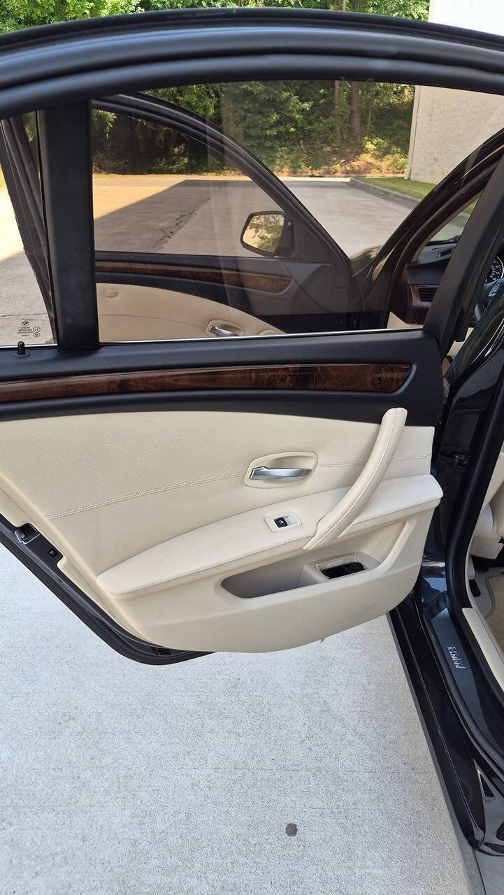 Used 2010 BMW 528i Sedan RWD image 42