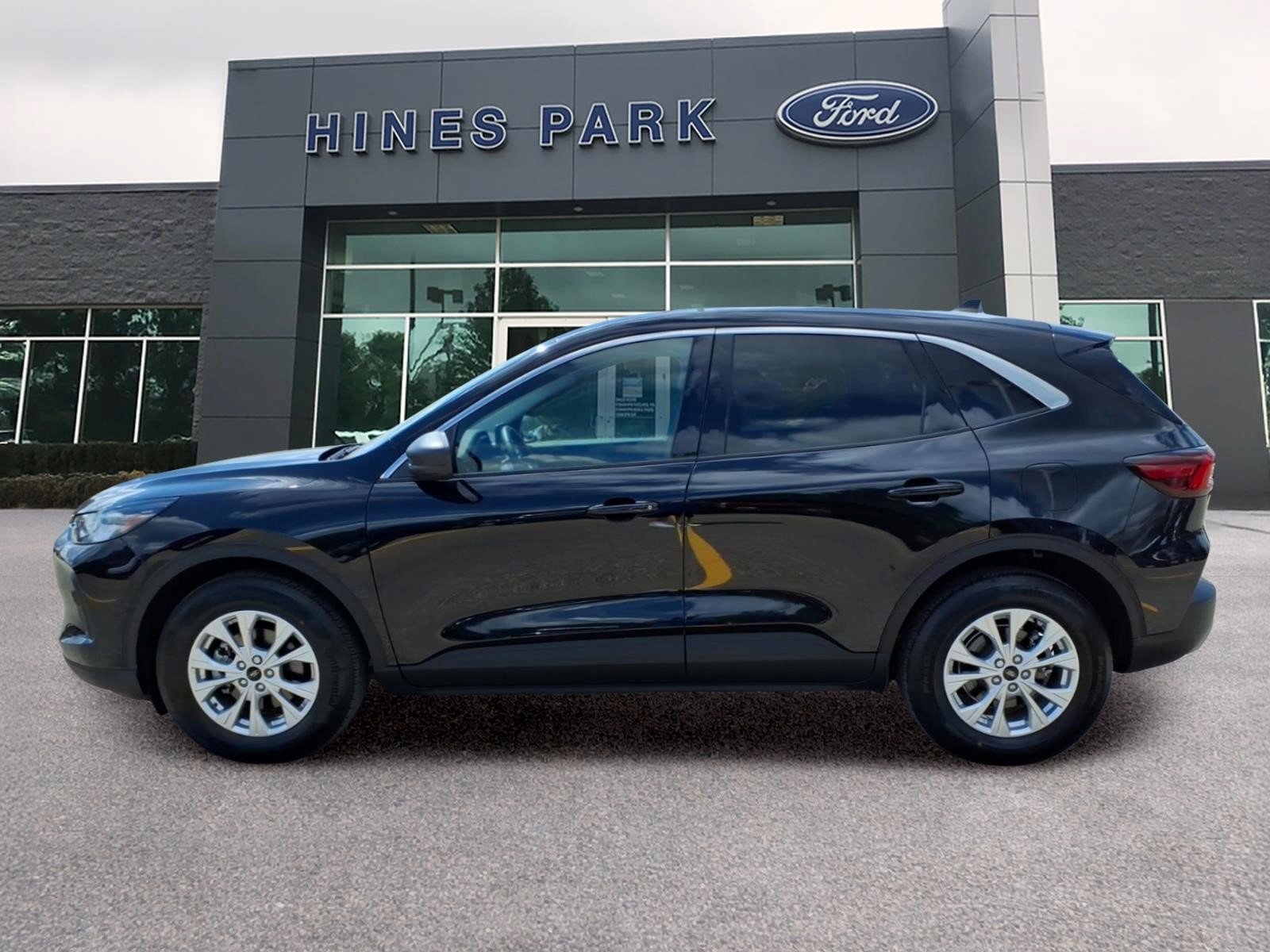 Certified 2023 Ford Escape Active AWD/4WD image 4