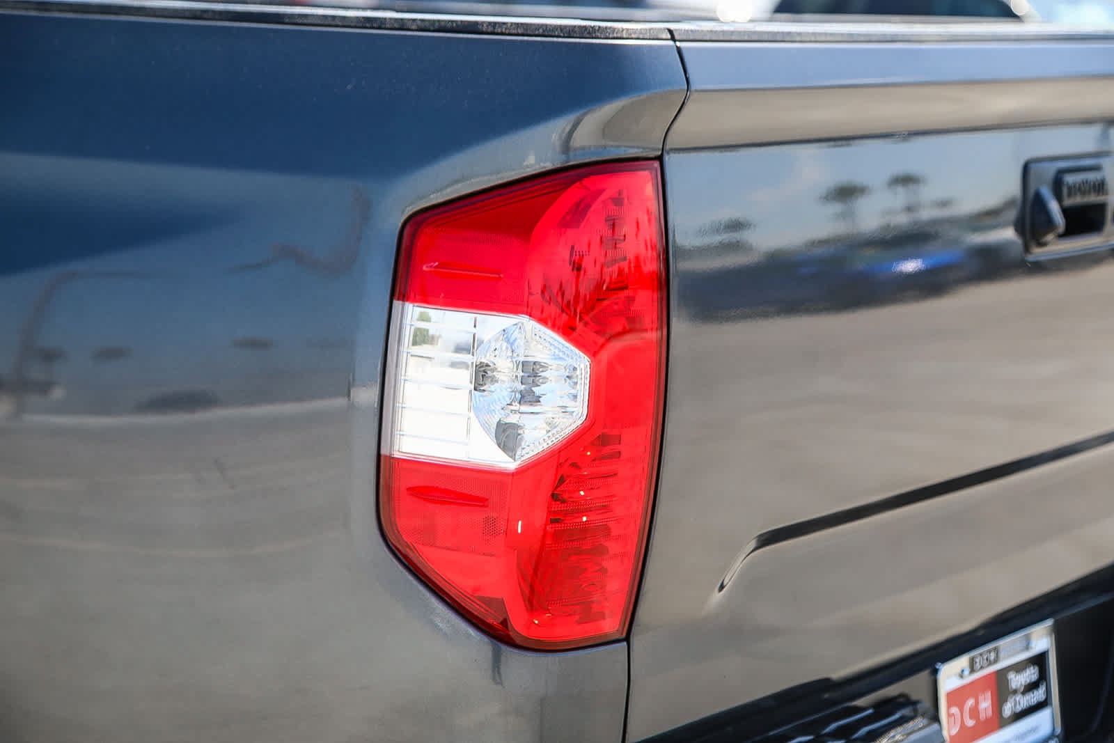 Used 2021 Toyota Tundra SR5 w/ SR5 Upgrade Package RWD image 9