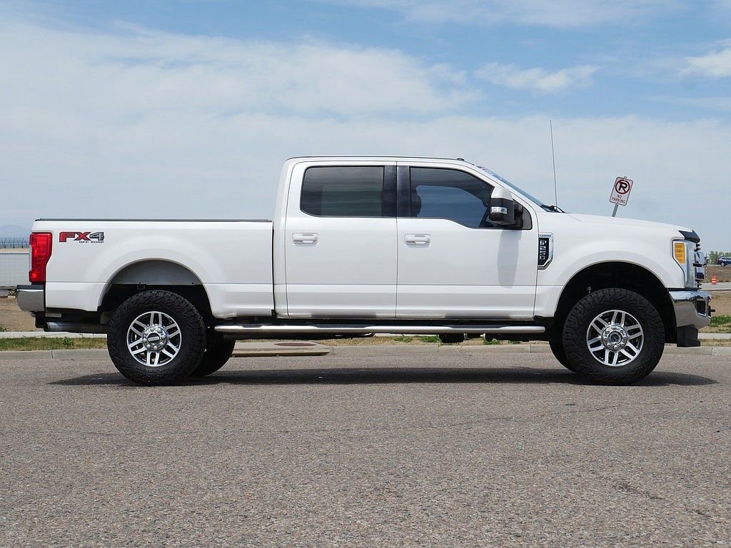 Used 2017 Ford F250 Lariat w/ Lariat Value Package AWD/4WD image 7