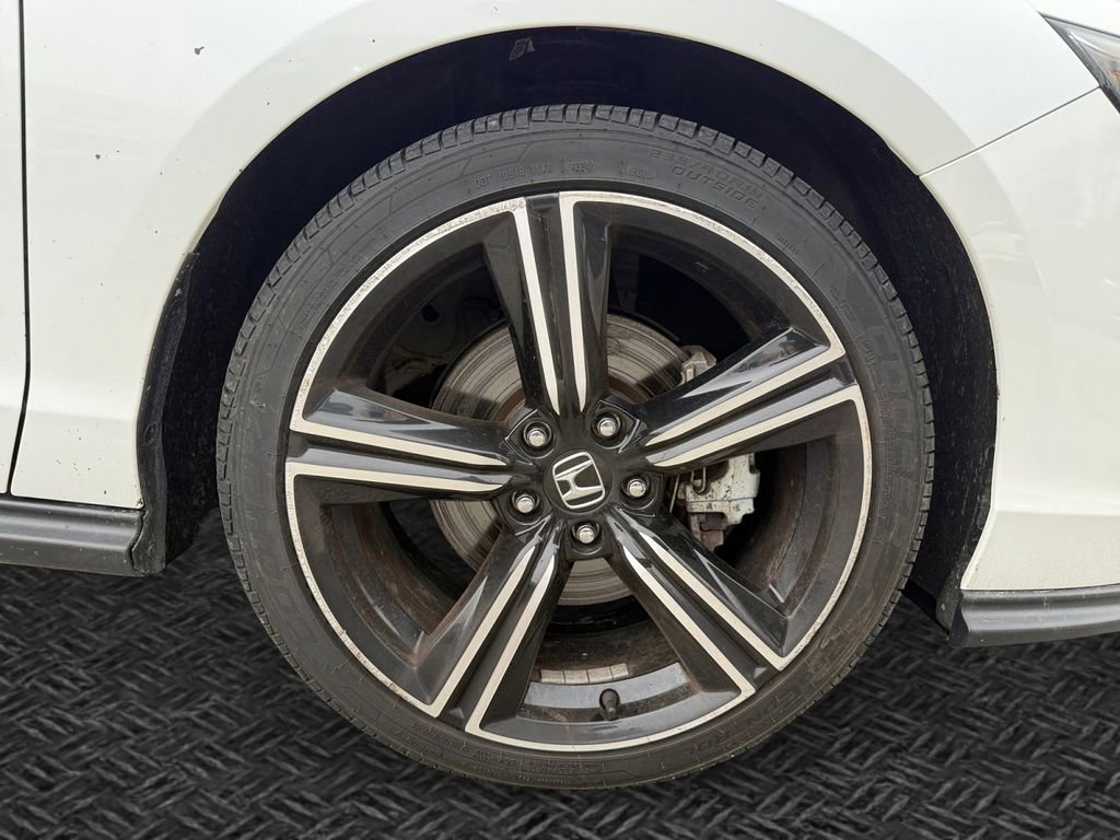 Used 2023 Honda Accord Sport image 11