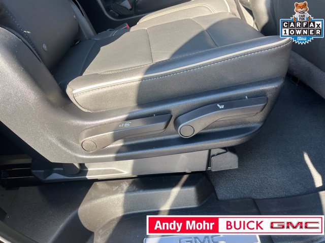 Used 2024 GMC Yukon SLT w/ SLT Premium Package AWD/4WD image 48