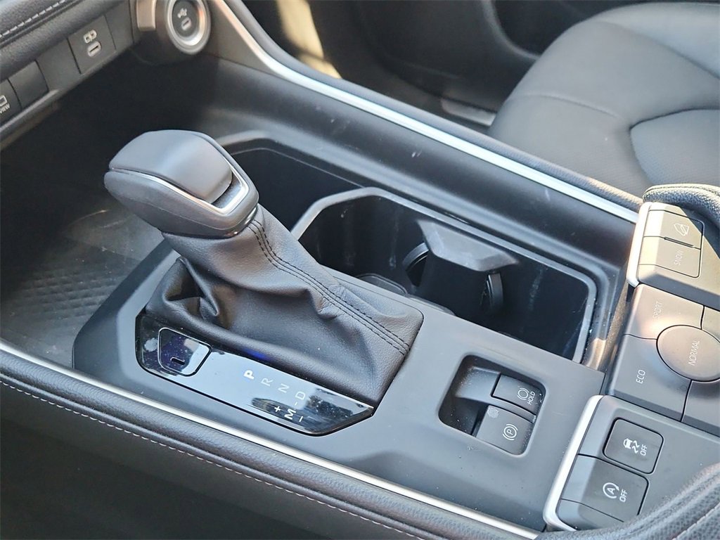 Used 2025 Toyota Grand Highlander AWD image 17