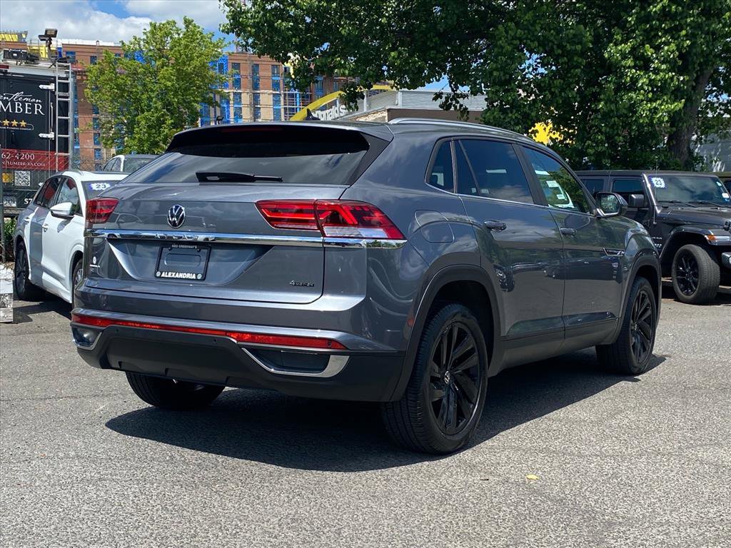 Certified 2023 Volkswagen Atlas Cross Sport SE w/ Panoramic Sunroof Package AWD/4WD image 3