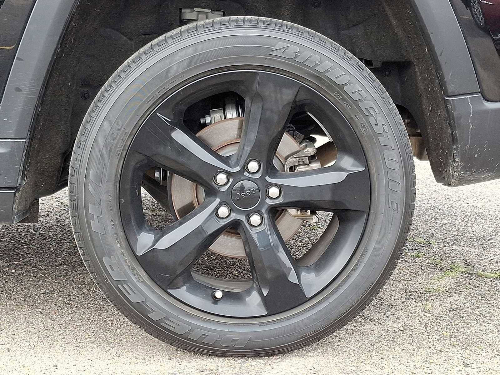 Used 2024 Jeep Grand Cherokee Altitude image 37