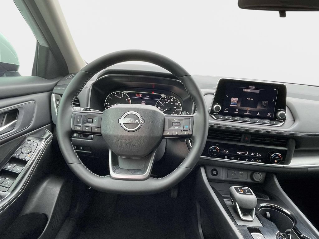 Used 2026 Nissan Rogue SV FWD image 12