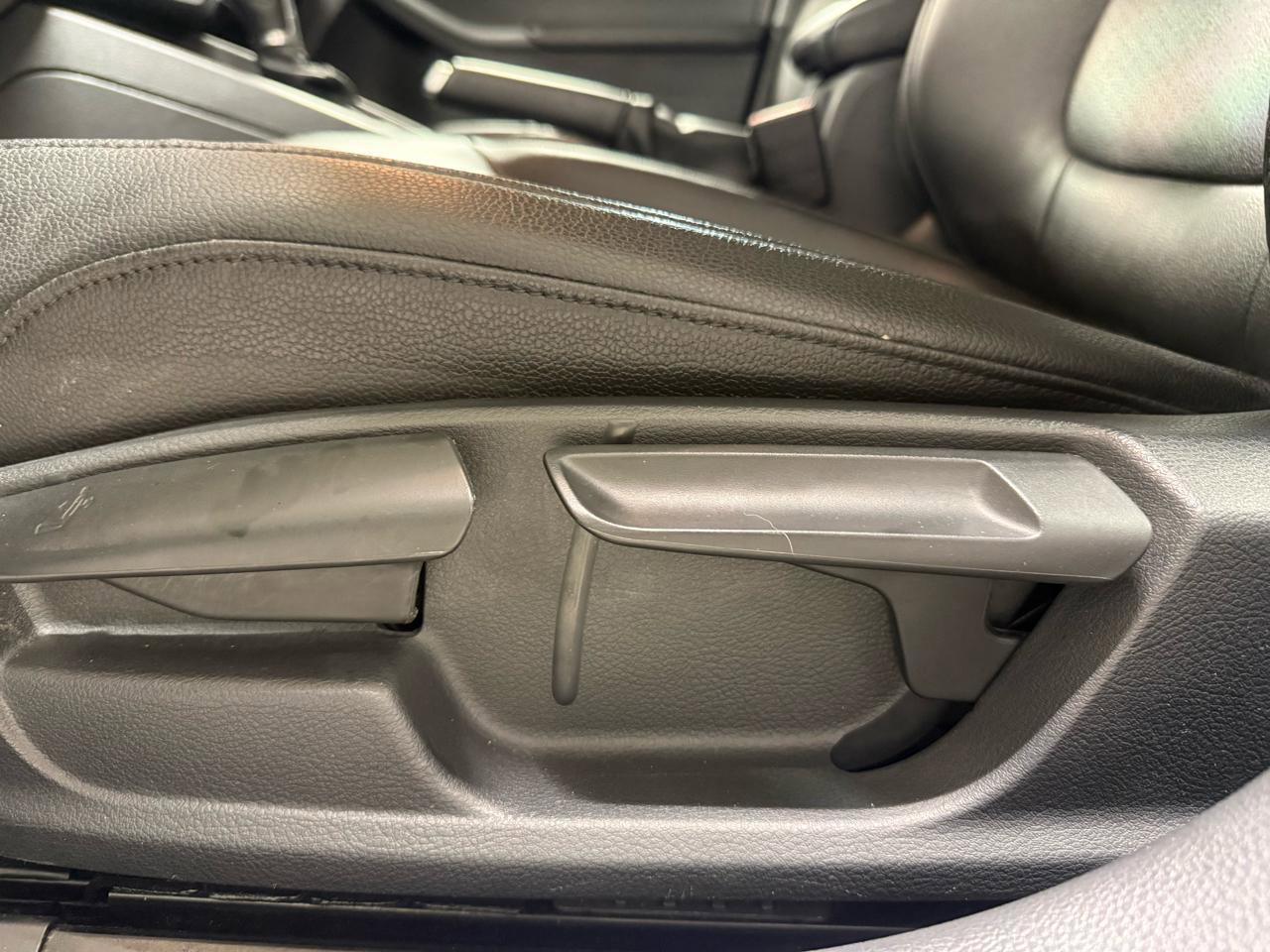 Used 2017 Volkswagen Jetta SE image 19