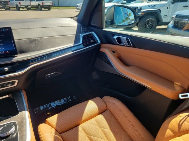 Used 2026 BMW X5 sDrive40i w/ Climate Comfort Package image 17