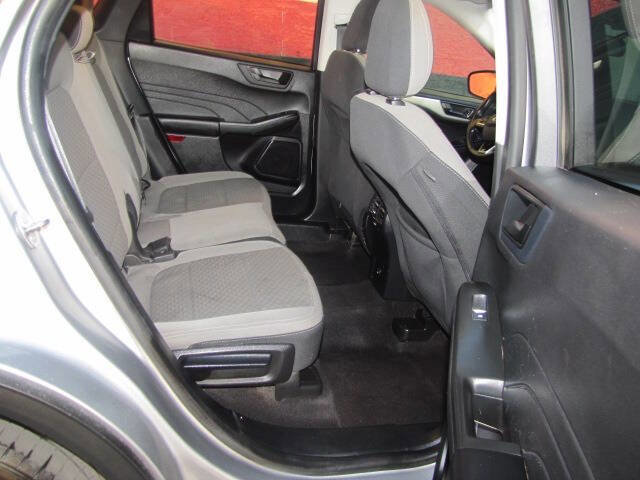 Used 2022 Ford Escape SE w/ Convenience Package image 16