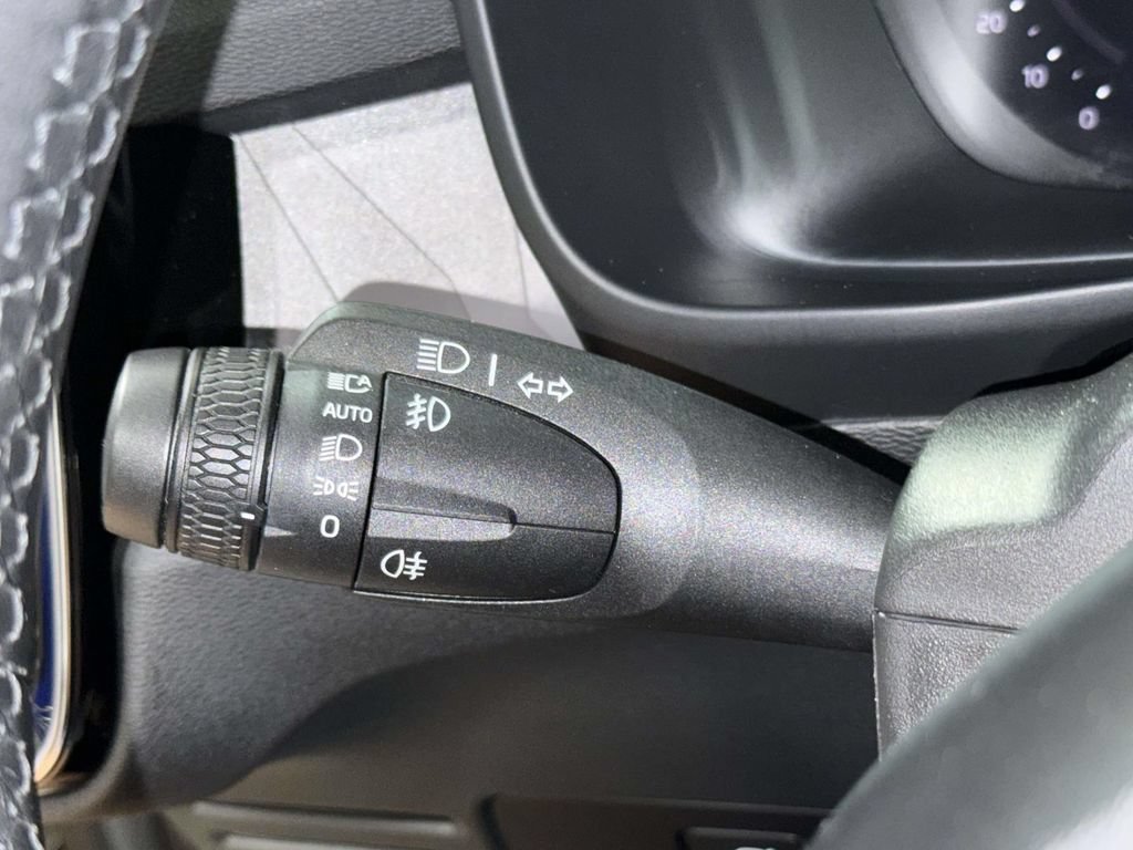 Used 2023 Volvo XC40 Recharge Ultimate w/ Protection Package Premier AWD/4WD image 27